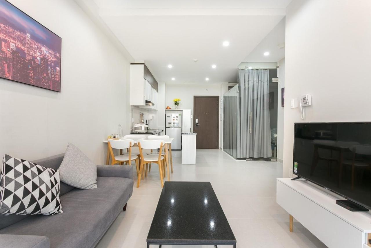 Kirakuan Luxury 2br Pool/gym * Ho Chi Minh City